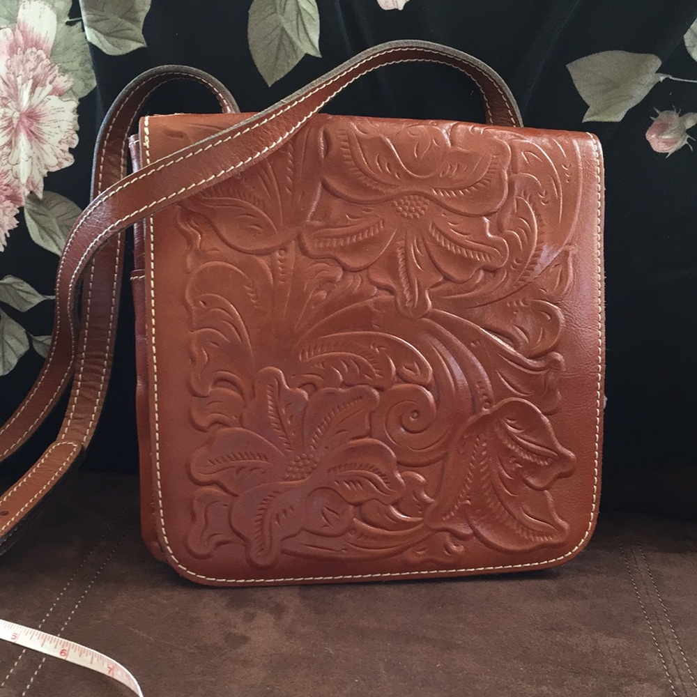 Patricia Nash cross body bag. Gently used